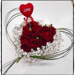 Σύνθεση Καρδιά Με Τριαντάφυλλα - Love